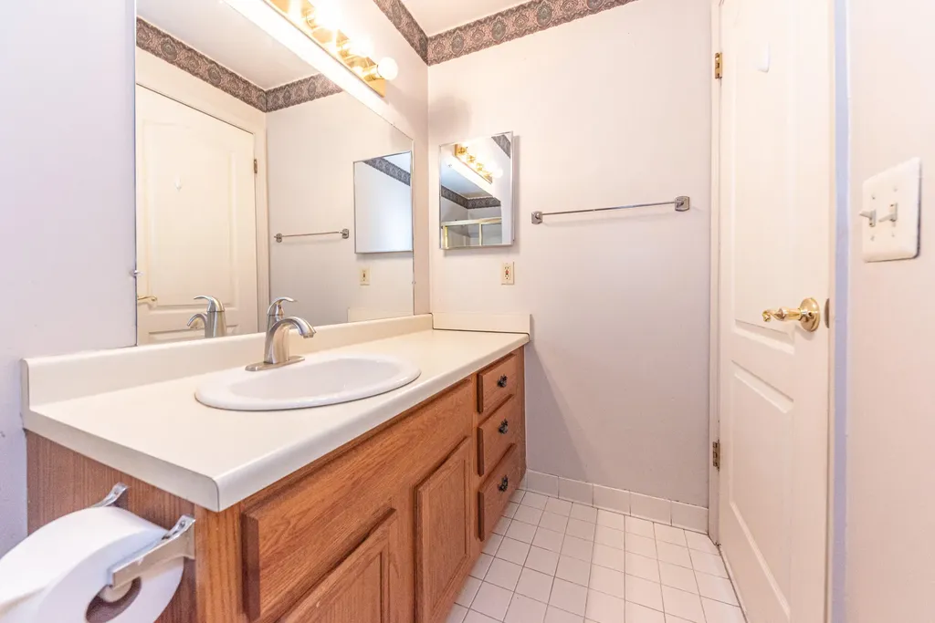 35868 Castlewood Court Westland City MI 48185