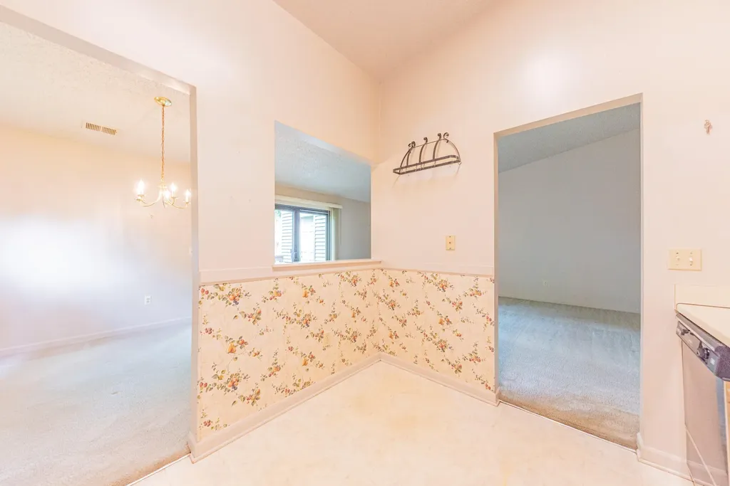 35868 Castlewood Court Westland City MI 48185