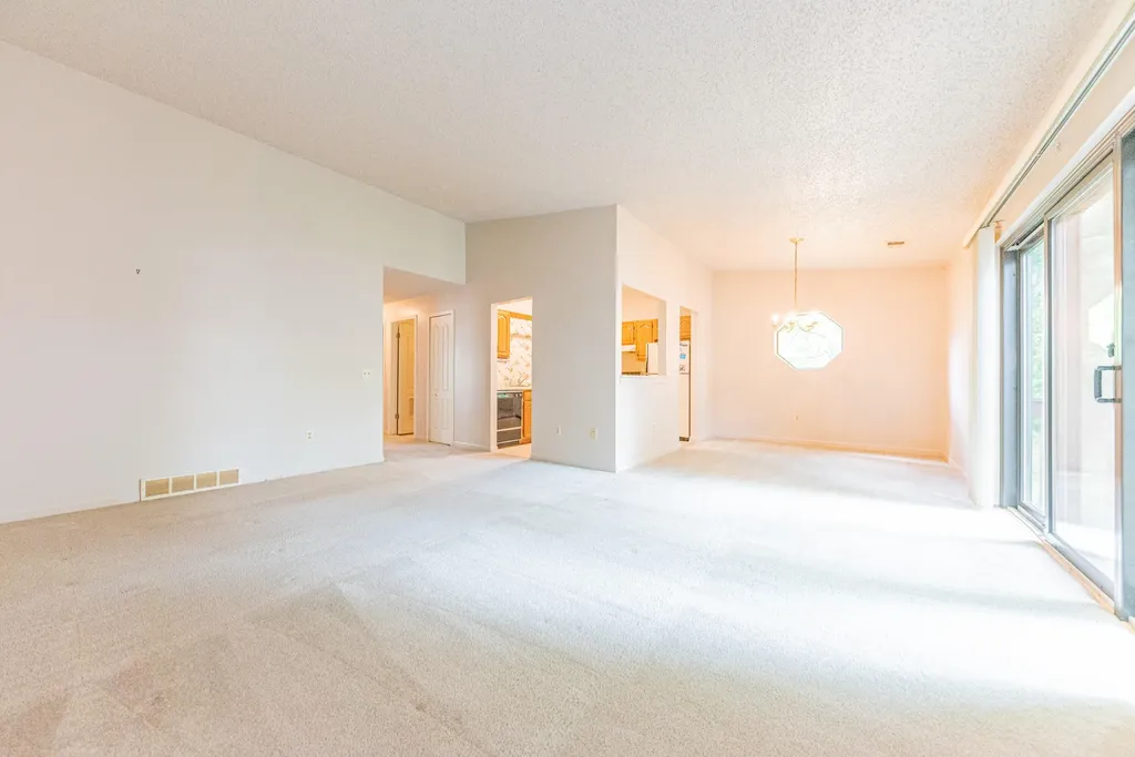 35868 Castlewood Court Westland City MI 48185