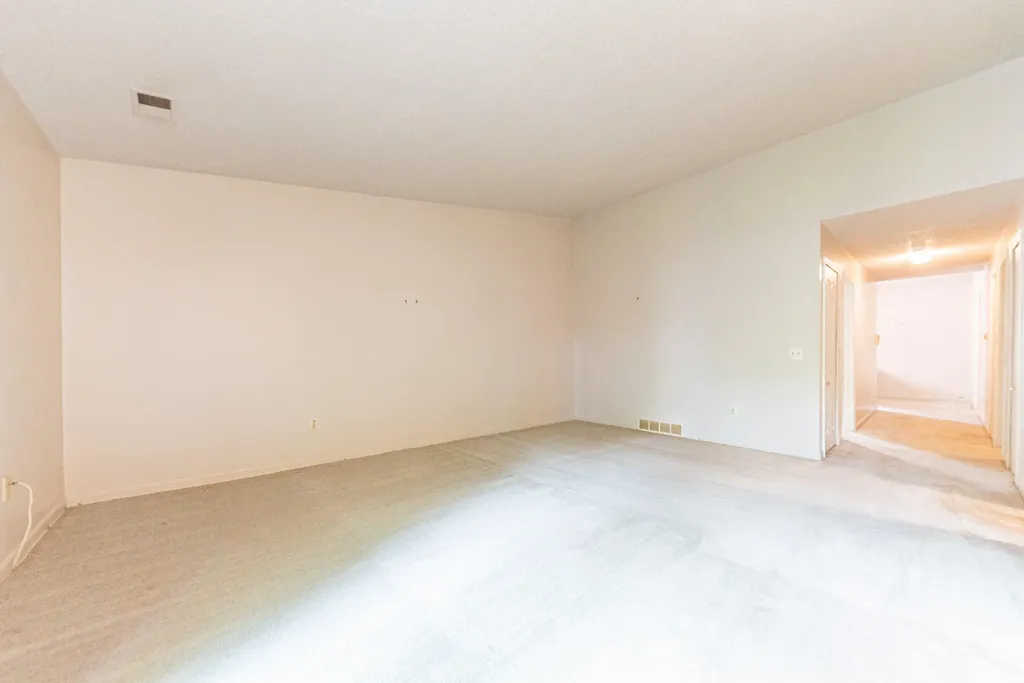 35868 Castlewood Court Westland City MI 48185