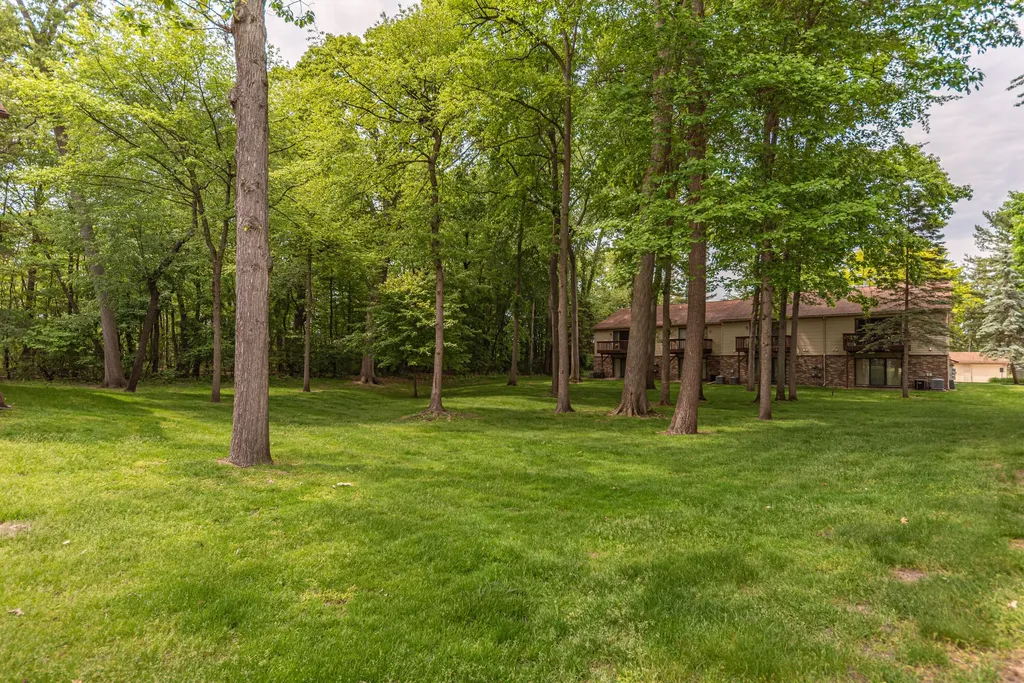 35868 Castlewood Court Westland City MI 48185