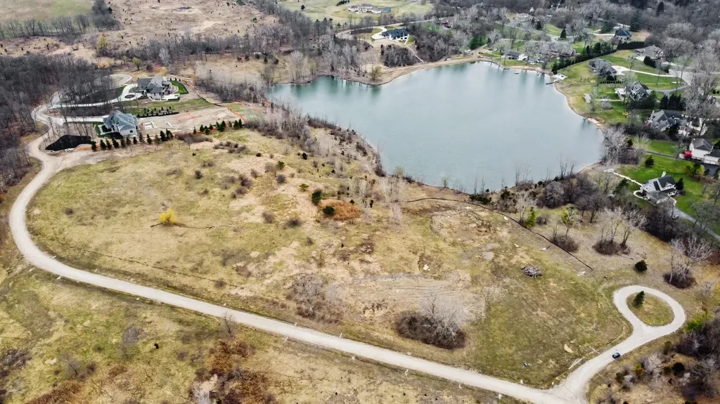 5670 E Stone Valley Drive Superior Charter Township MI 48105