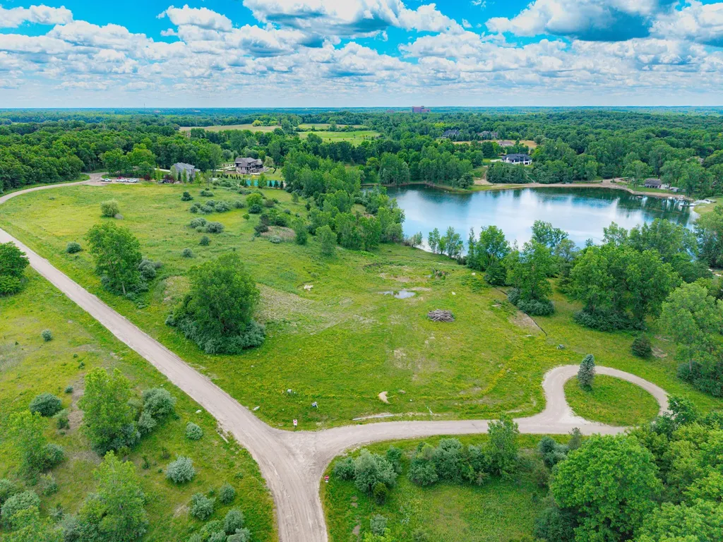 5670 E Stone Valley Drive Superior Charter Township MI 48105
