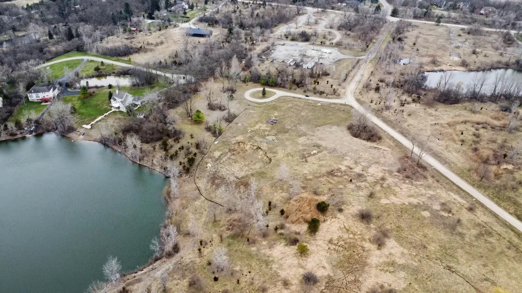 5670 E Stone Valley Drive Superior Charter Township MI 48105