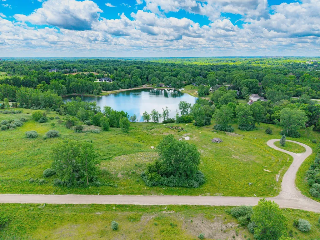 5670 E Stone Valley Drive Superior Charter Township MI 48105