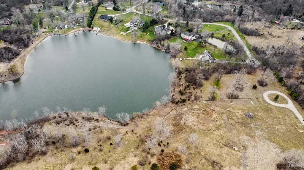 5670 E Stone Valley Drive Superior Charter Township MI 48105