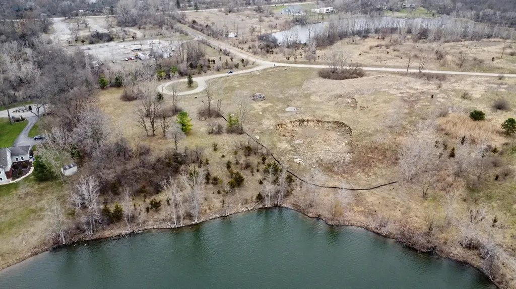 5670 E Stone Valley Drive Superior Charter Township MI 48105