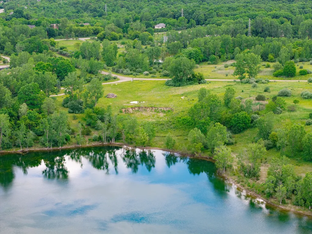 5670 E Stone Valley Drive Superior Charter Township MI 48105