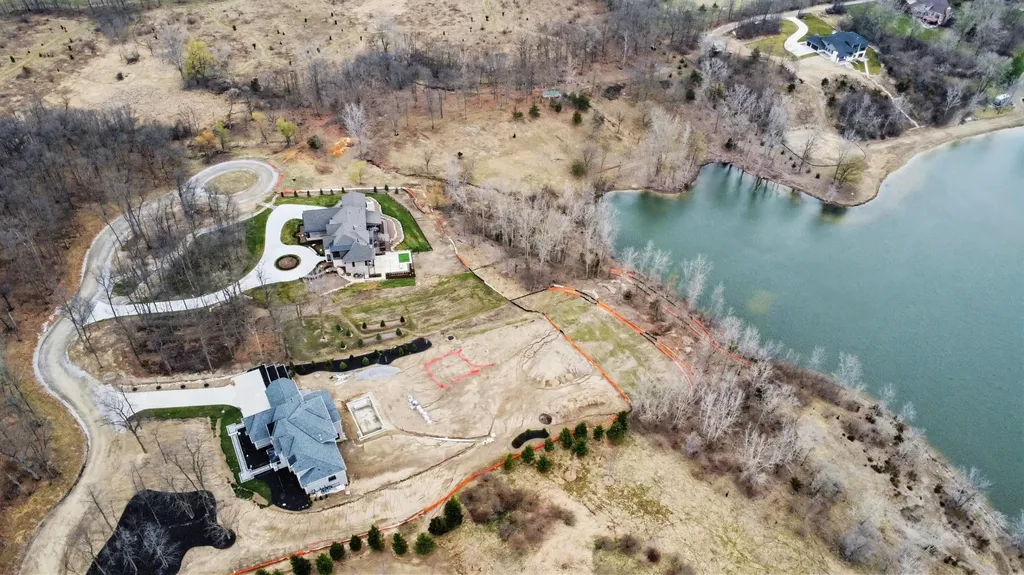5670 E Stone Valley Drive Superior Charter Township MI 48105