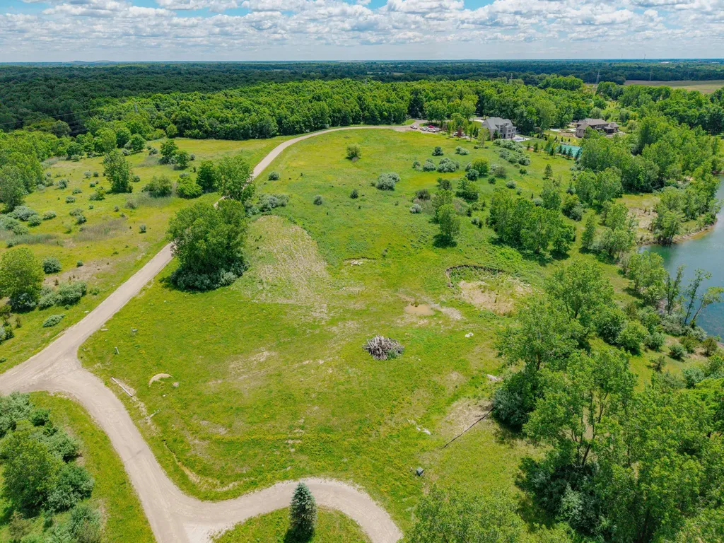 5670 E Stone Valley Drive Superior Charter Township MI 48105