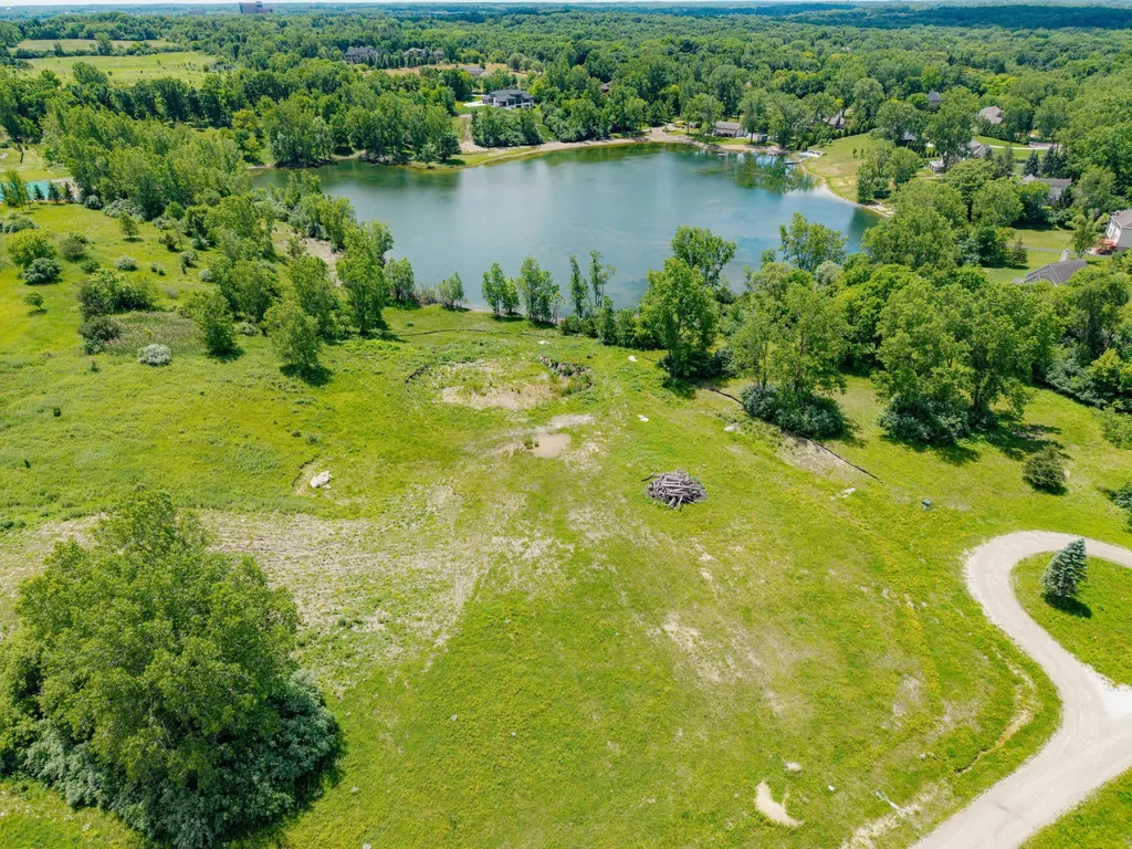 5670 E Stone Valley Drive Superior Charter Township MI 48105