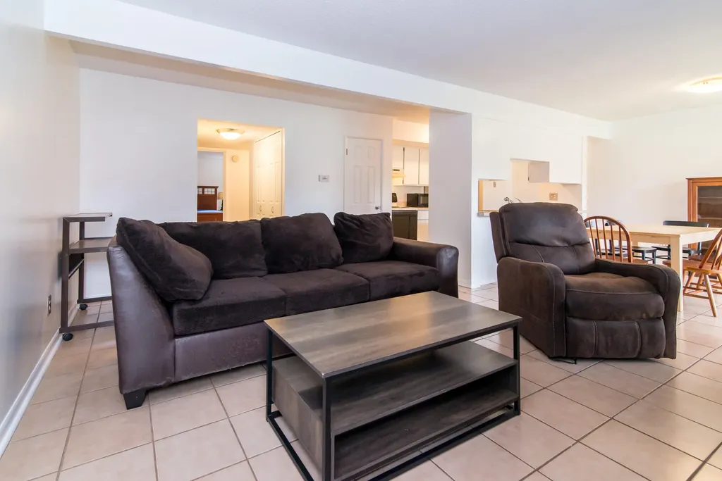 1809 Independence Boulevard Ann Arbor City MI 48104