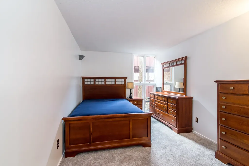 1809 Independence Boulevard Ann Arbor City MI 48104