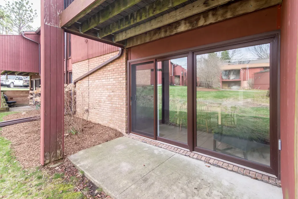 1809 Independence Boulevard Ann Arbor City MI 48104