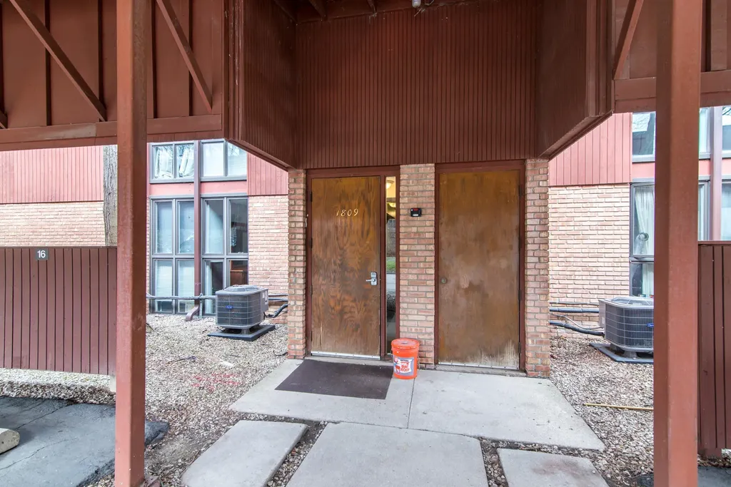 1809 Independence Boulevard Ann Arbor City MI 48104