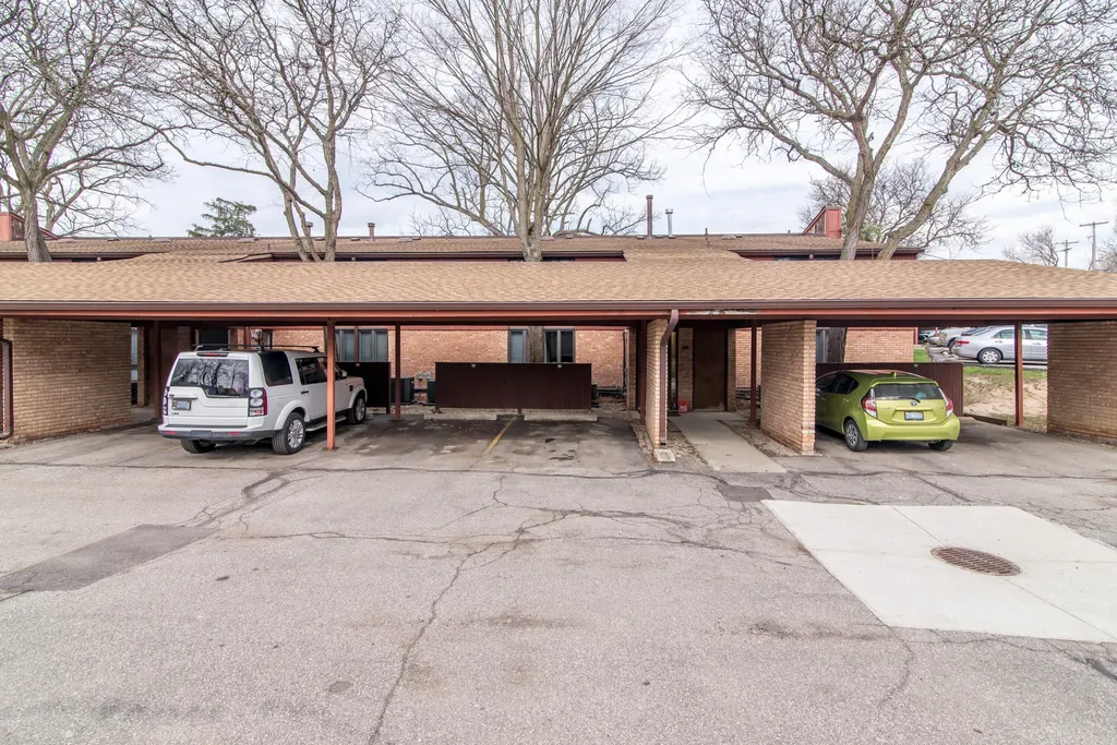 1809 Independence Boulevard Ann Arbor City MI 48104