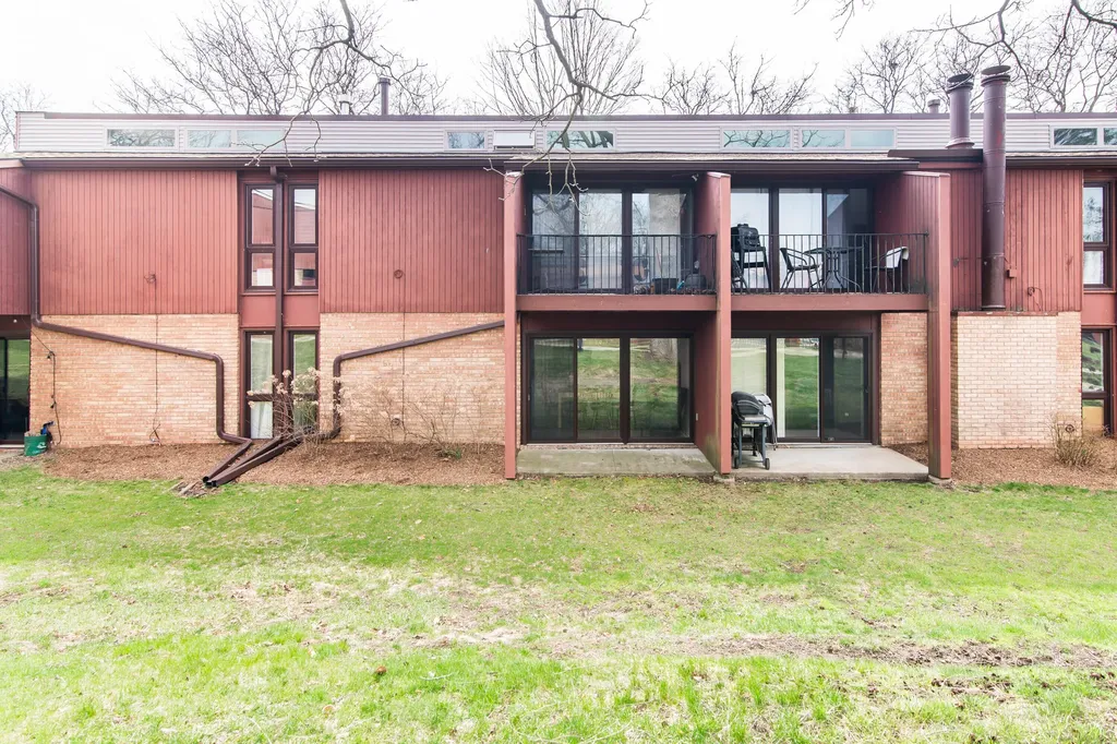 1809 Independence Boulevard Ann Arbor City MI 48104