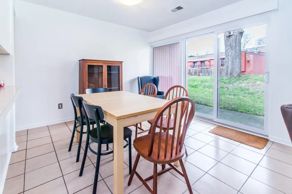 1809 Independence Boulevard Ann Arbor City MI 48104