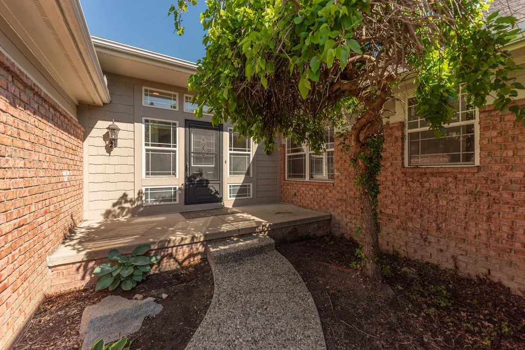 2243 Old Falls Drive Pittsfield Charter Township MI 48103