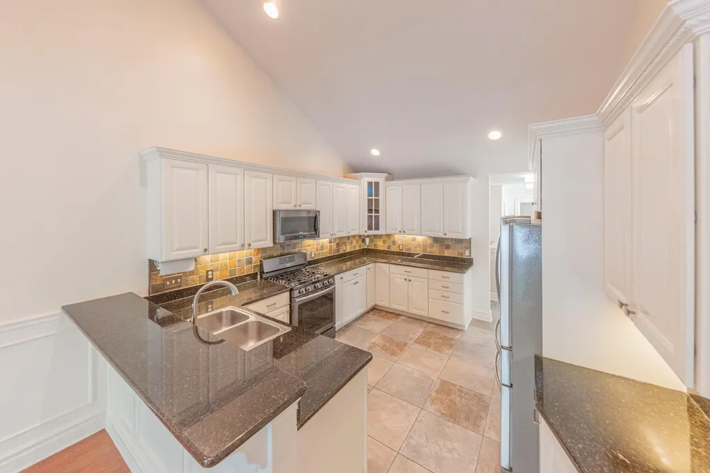 2243 Old Falls Drive Pittsfield Charter Township MI 48103