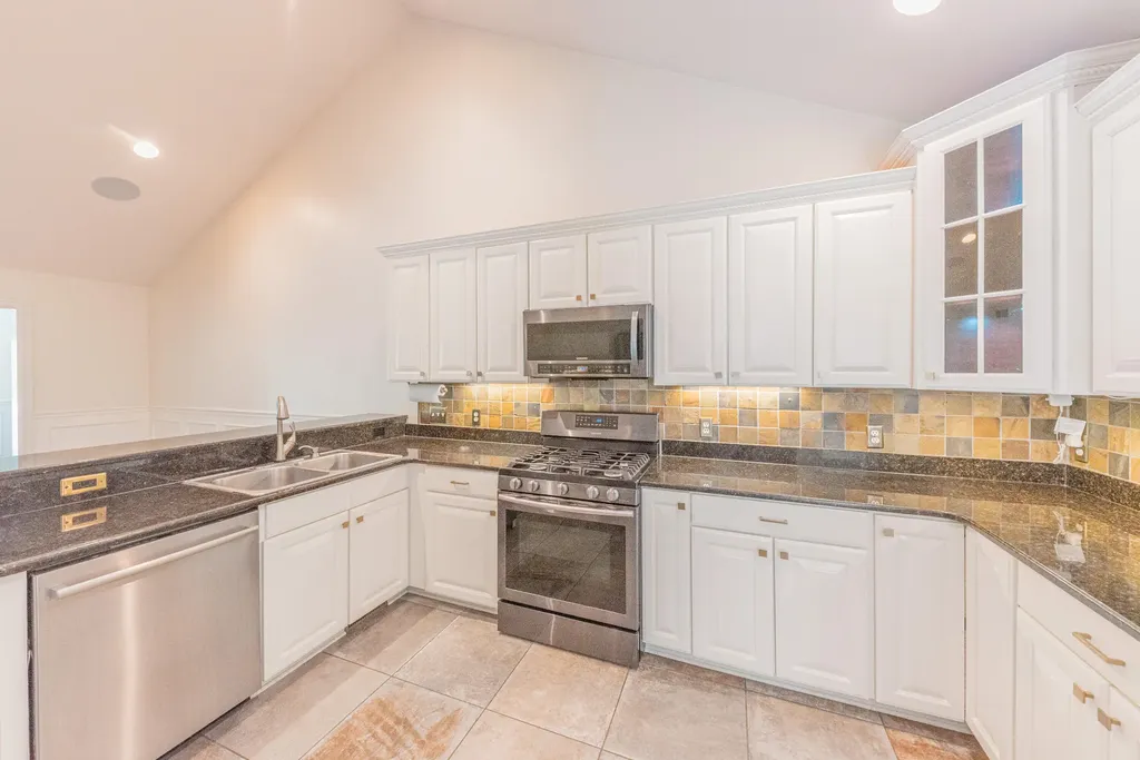 2243 Old Falls Drive Pittsfield Charter Township MI 48103