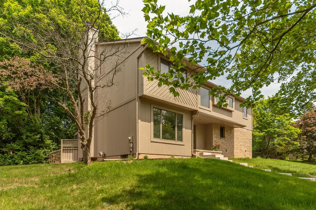 2401 Placid Way Ann Arbor City MI 48105