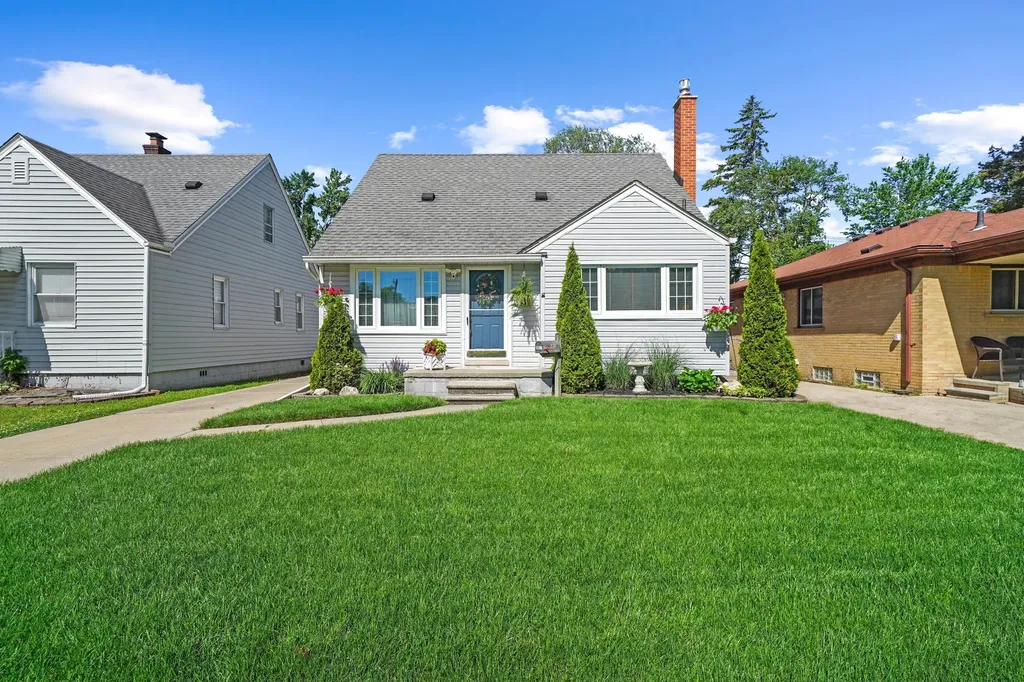 6017 Drexel Street Dearborn Heights City MI 48127