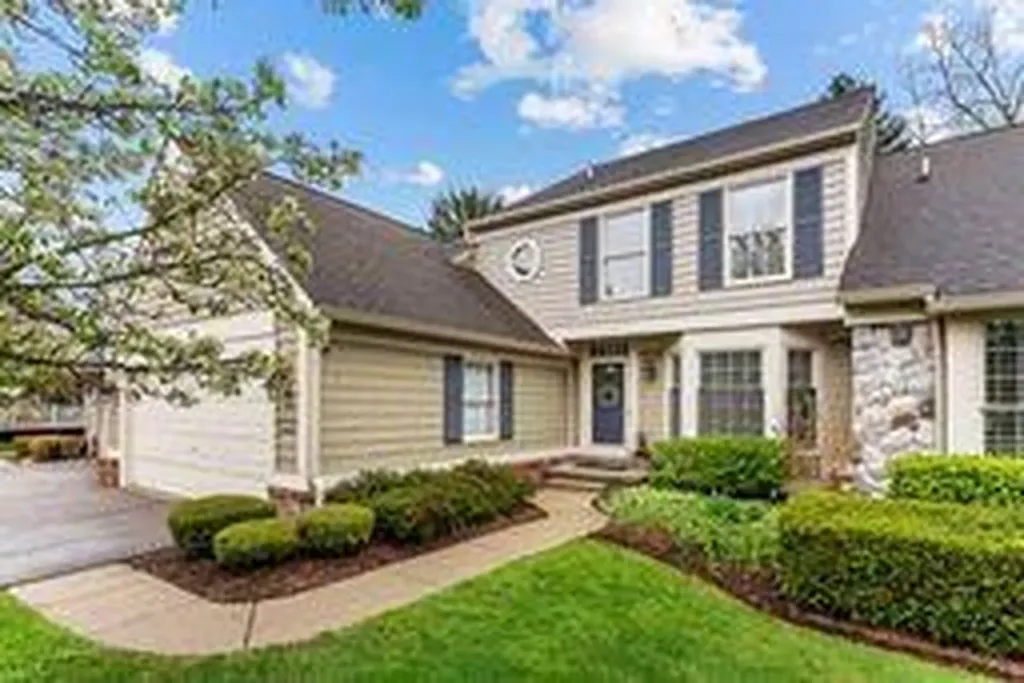 2485 Wild Brook Run Bloomfield Charter Township MI 48304