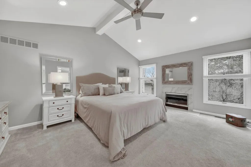 2485 Wild Brook Run Bloomfield Charter Township MI 48304