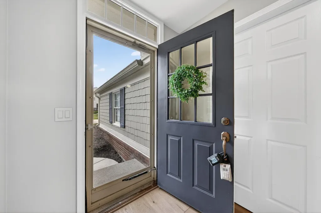 2485 Wild Brook Run Bloomfield Charter Township MI 48304