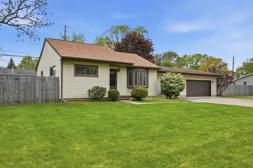 3350 Pearl Drive Monroe City MI 48162