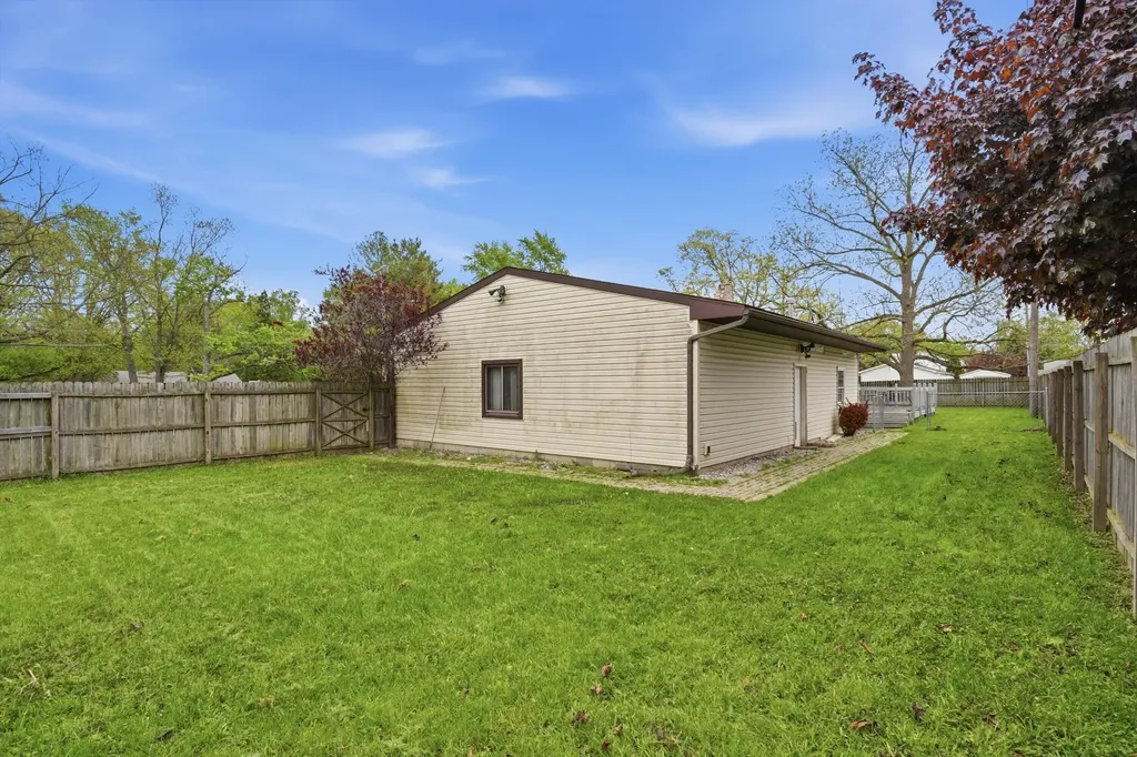 3350 Pearl Drive Monroe City MI 48162