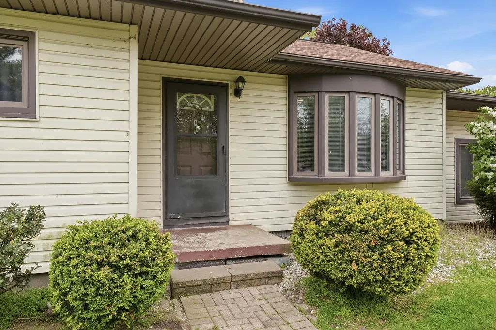 3350 Pearl Drive Monroe City MI 48162