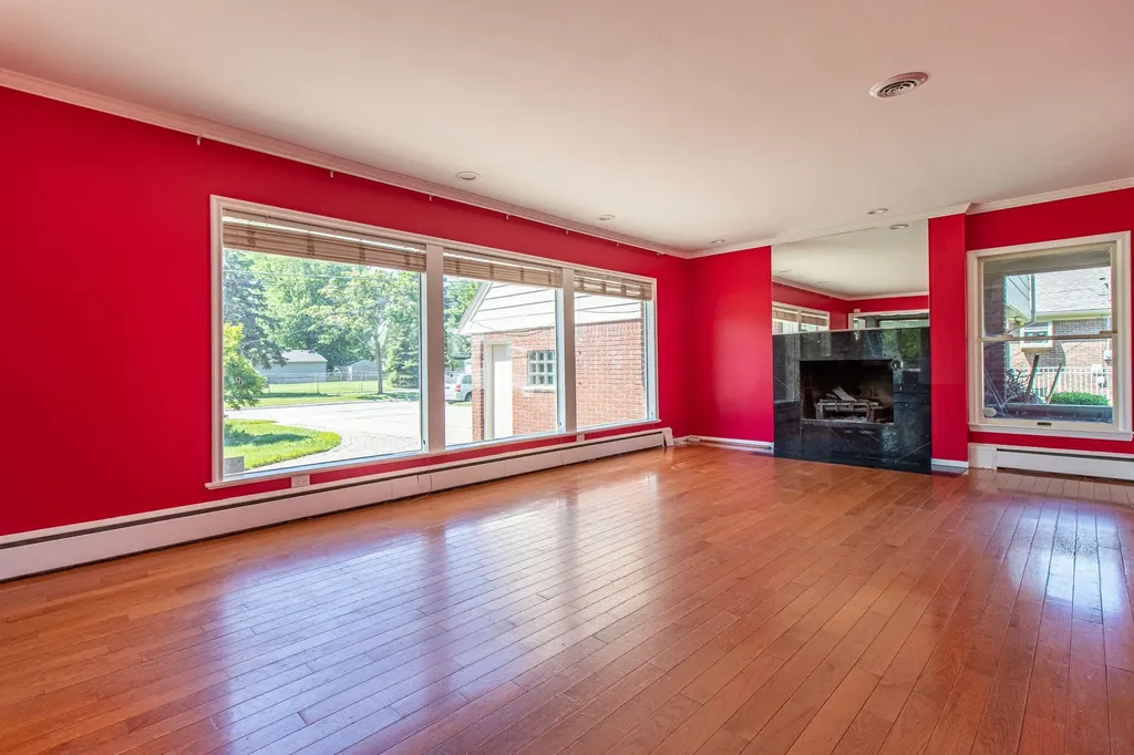 30007 Maison Street St. Clair Shores City MI 48082