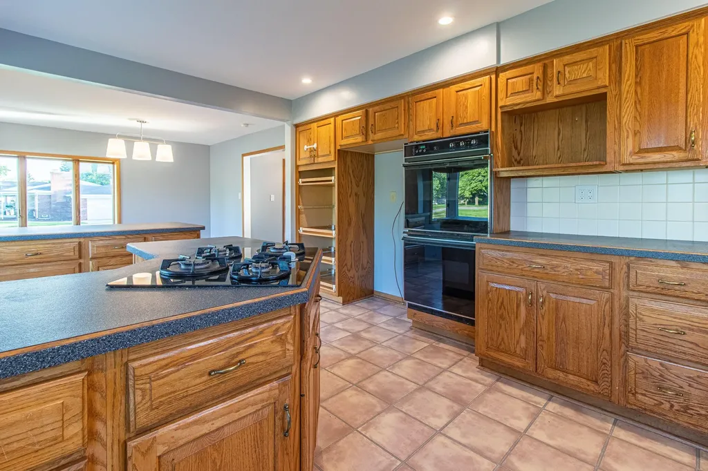 30007 Maison Street St. Clair Shores City MI 48082