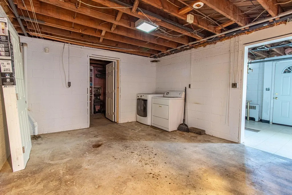 30007 Maison Street St. Clair Shores City MI 48082