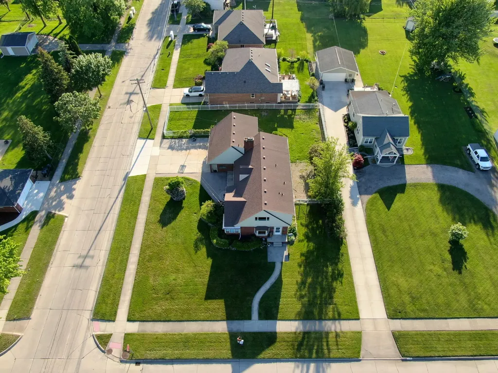 30007 Maison Street St. Clair Shores City MI 48082