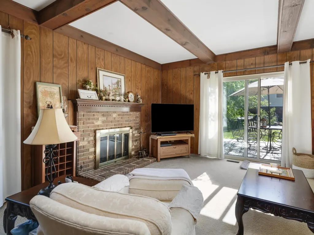 21934 Shadybrook Drive Novi City MI 48375