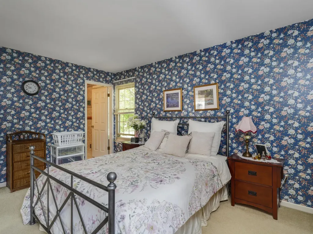 21934 Shadybrook Drive Novi City MI 48375
