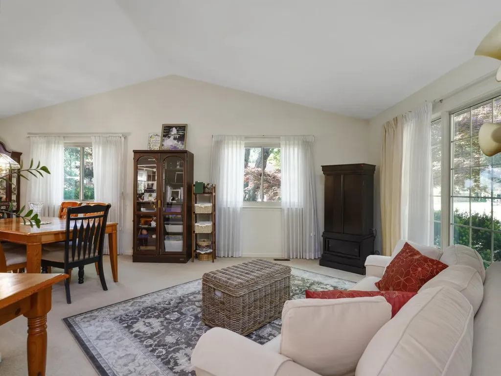 21934 Shadybrook Drive Novi City MI 48375