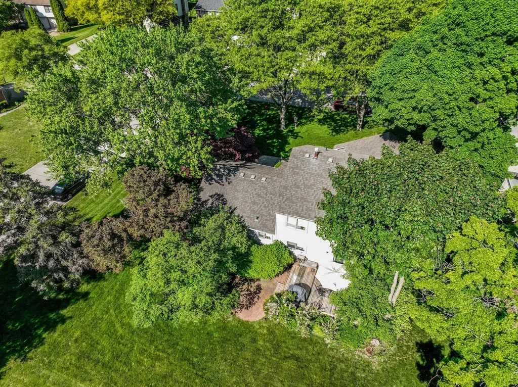 21934 Shadybrook Drive Novi City MI 48375