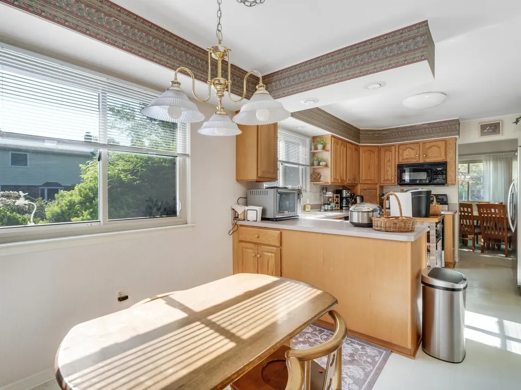 21934 Shadybrook Drive Novi City MI 48375