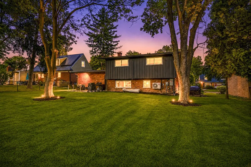 2740 Manchester Road Ann Arbor City MI 48104