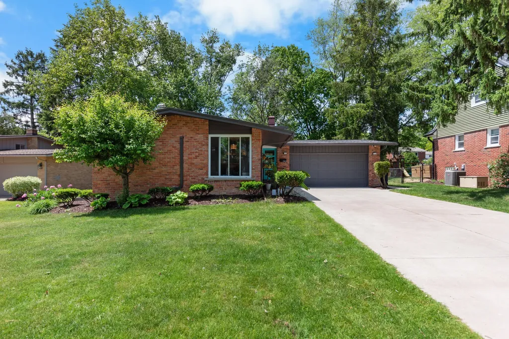 2740 Manchester Road Ann Arbor City MI 48104