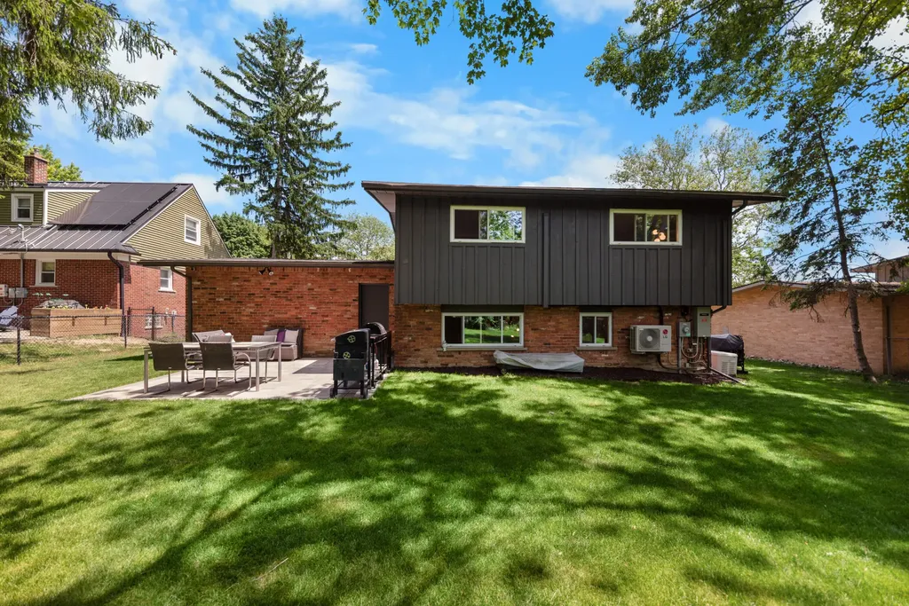 2740 Manchester Road Ann Arbor City MI 48104