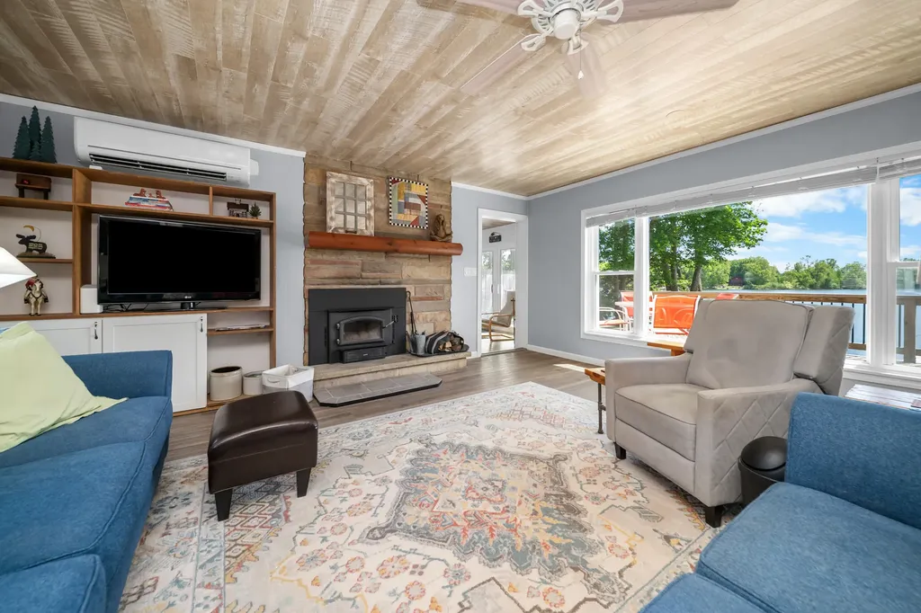 12569 S Crystal Lake Drive Somerset Township MI 49233