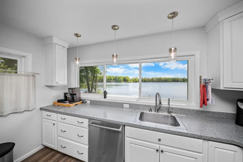 12569 S Crystal Lake Drive Somerset Township MI 49233