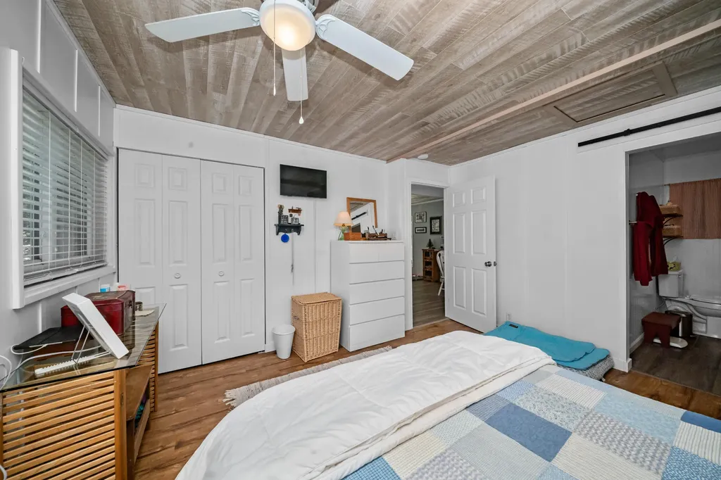 12569 S Crystal Lake Drive Somerset Township MI 49233