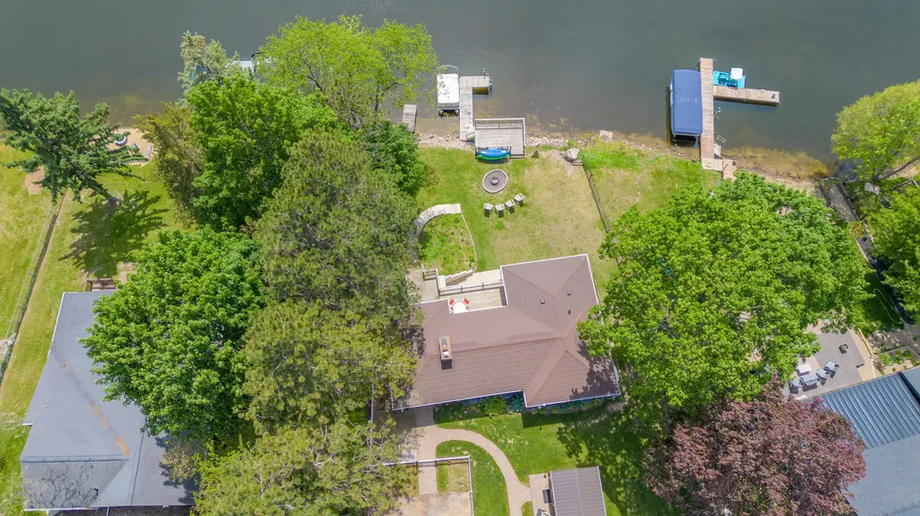 12569 S Crystal Lake Drive Somerset Township MI 49233