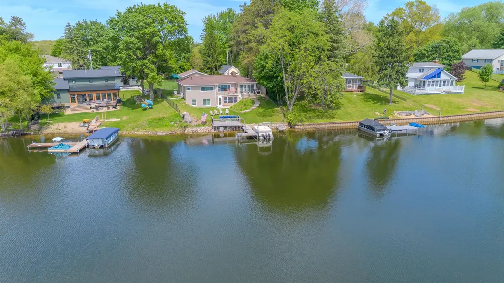 12569 S Crystal Lake Drive Somerset Township MI 49233